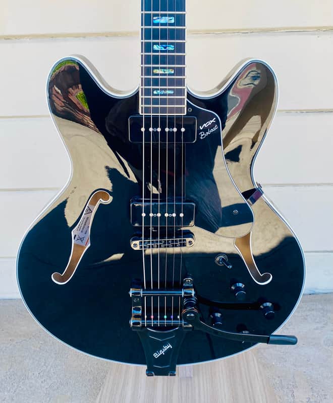 VOX BC-V90B BOBCAT SEMI HOLLOWBODY ELECTRIC GUITAR W/ CASE (USED) - 2021 image 1