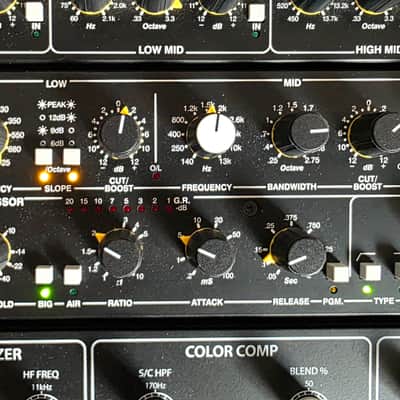 Drawmer 1977 Chanel Strip, Mic Preamp, Equalizer, Compressor and Saturator image 3