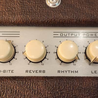 Tone King 2013 Metropolitan 40-Watt 1x12" Guitar Combo w/ Footswitch & Padded Cover image 7