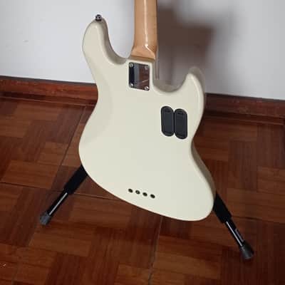 Sire Marcus Miller V7 Vintage Alder 4-String Bass Antique White - Left Handed, Lefty! image 14