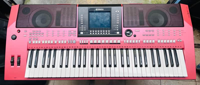 Yamaha PSR-S910 61-Key Arranger Workstation 2010s - Pink image 1