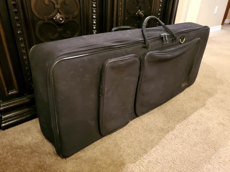 PRO TEC KEYBOARD/SYNTHESIZER TRAVEL CARRYING CASE/BAG image 1