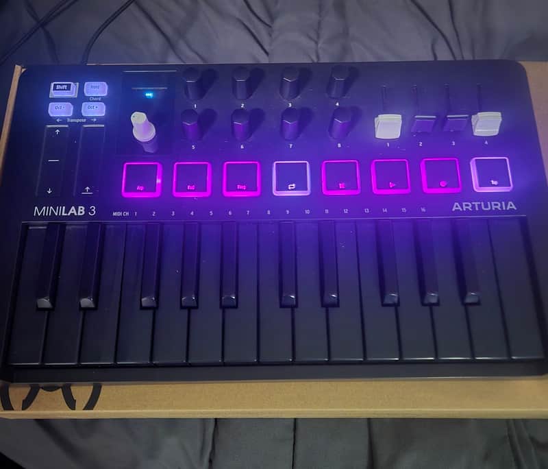 Arturia MiniLab MKIII 25-Key MIDI Controller 2022 - Present - Mint Green image 1