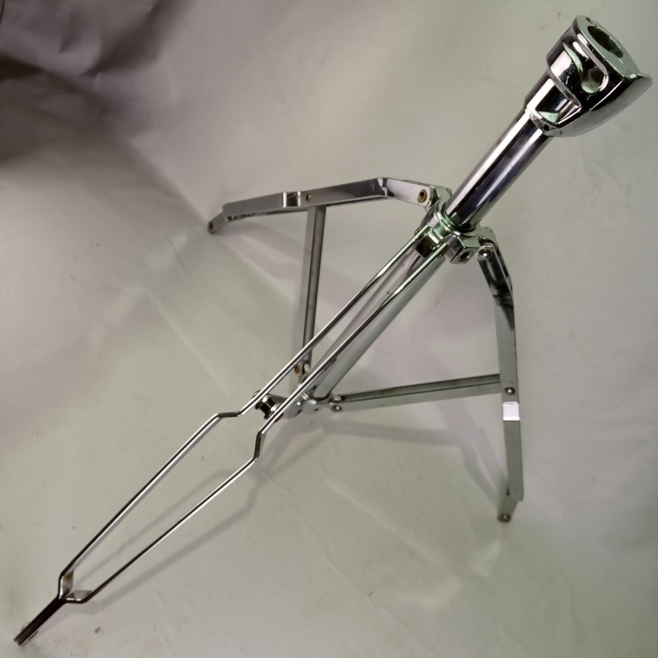 Pearl Advanced Hardware System Cymbal/Tom Drum Stand Tripod Base Heavy Duty Part — main photograph