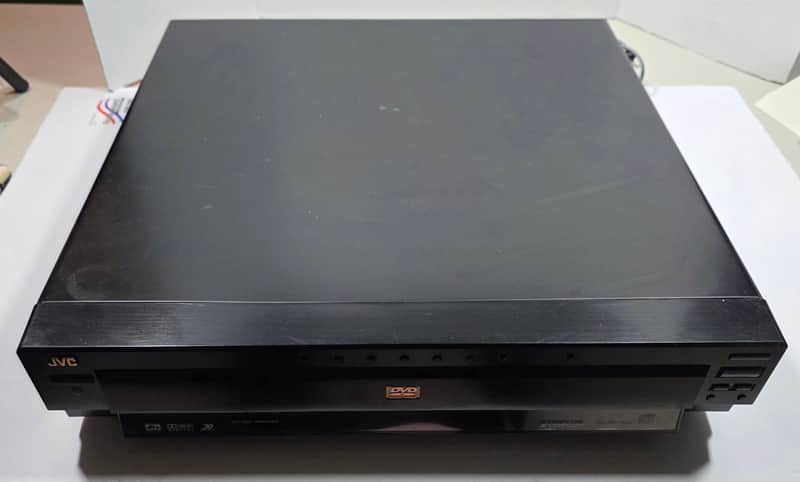 JVC XV-FA90BK 7 CD / DVD audio / DVD video player carousel- 2003 - Black - Tested Working image 1