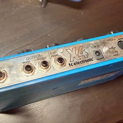 TC Electronic Flashback X4 Delay & Looper 2011 - 2019 - Blue image 2