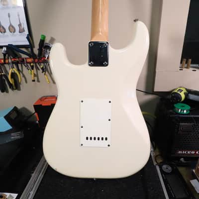 Squier Stratocaster MIJ 1986 Rosewood Fretboard Olympic White image 22