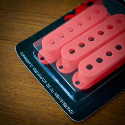 DiMarzio DM2000W Vintage Strat Pickup Covers (3-Pack) 2010s - Neon Pink image 4