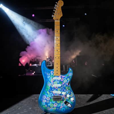 Gorgeous 1993 Fender  Stratocaster - Blue Flower Ltd Edition Made in Japan & Hard Case image 14