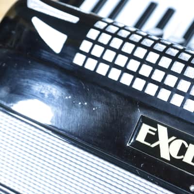 Excelsior Model 1320E 120-Bass 41-Key 11-Treble Switch Piano Accordion w/Case image 14