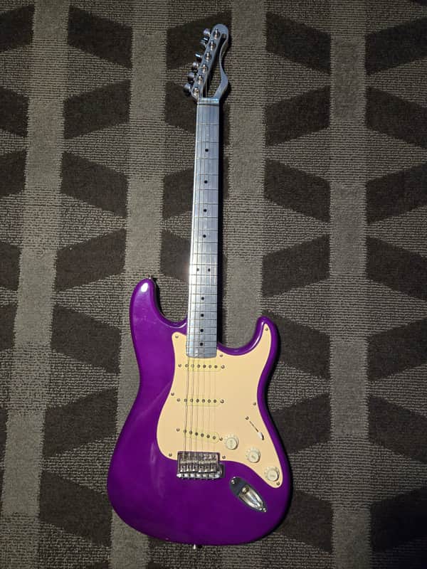 **UPGRADED** Squier Stratocaster 2000s w/ Hoxey Aluminum neck - Purple image 1