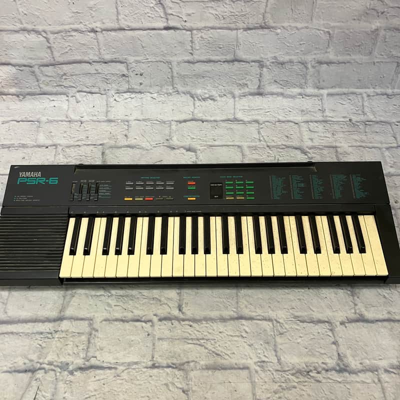 Yamaha PSR-6 Digital Synthesizer Keyboard image 1