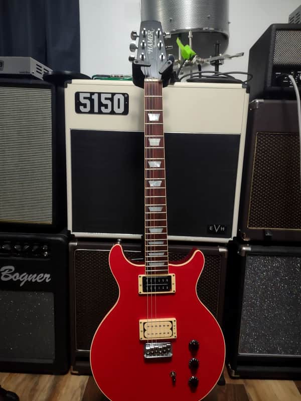 Hamer Sunburst 1982 - Red image 1