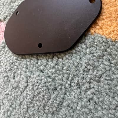 Ibanez RG-series Output Jack cavity backplate - Black image 3