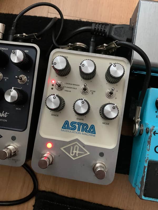 Immagine Universal Audio Astra Modulation Machine 2021 - Present - White - 1