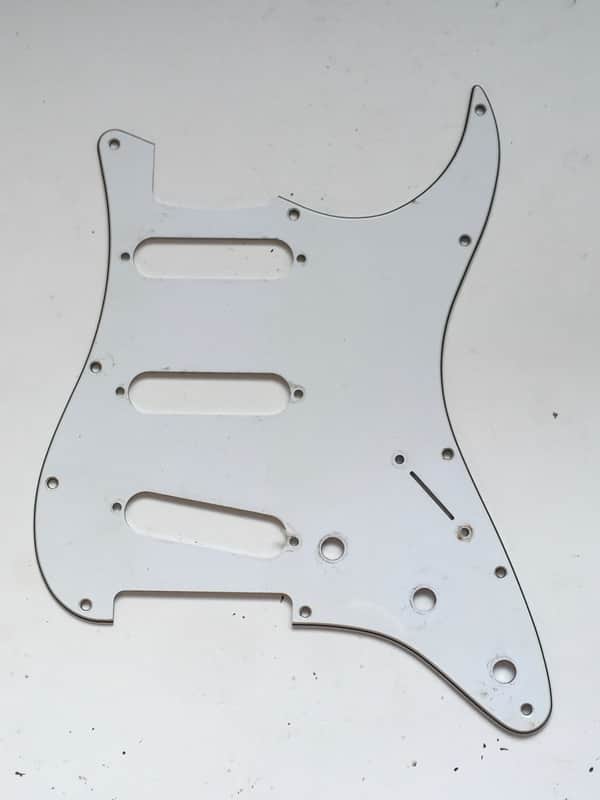 Vintage 1998 Fender Stratocaster USA MIM Pickguard 3 Ply White Relic Guitar Strat Nautral Patina image 1