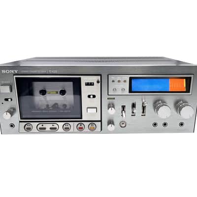 Akai CS-F33R vintage stereo cassette deck player with Wood case