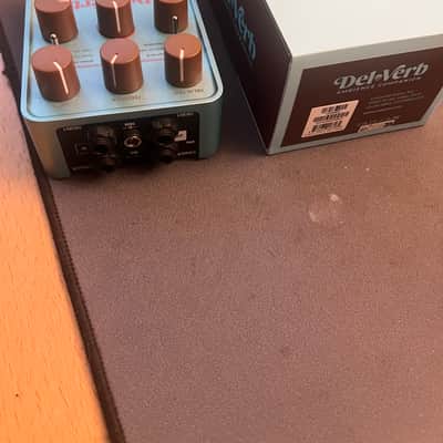 Universal Audio Del-Verb Ambience Companion 2023 - Present - Seafoam Green image 3