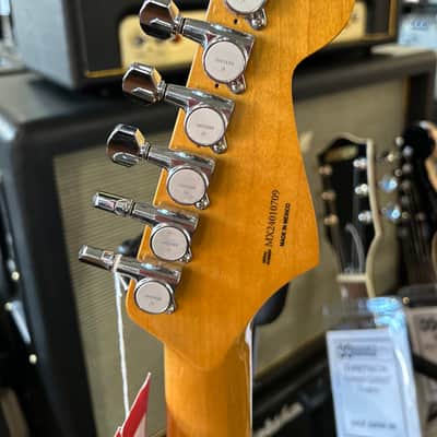 Fender Kurt Cobain Jaguar Lefty LH - Sunburst /8lbs. 6.0oz #MX24010709 image 9