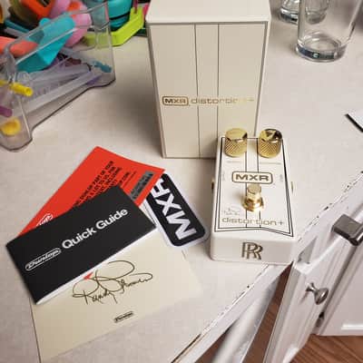 MXR RR104C Randy Rhoads Signature Special Edition Distortion + 2025 - Present - Cream image 7