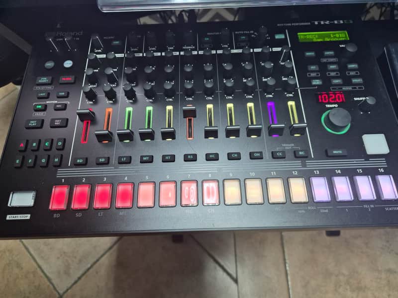 Roland TR-8S AIRA Rhythm Performer with Sample Playback 2018 - Present - Black image 1