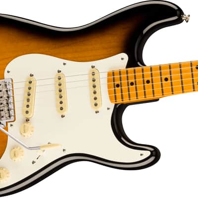 Fender Eric Johnson Stratocaster Maple FB 2-Color Sunburst with Case image 4