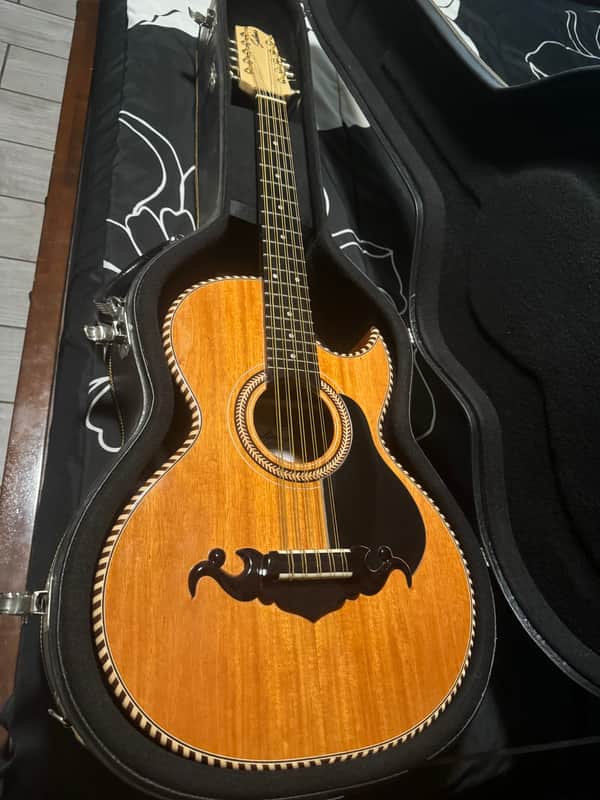 Salinas Bajoquinto Mahogany Tone Wood image 1