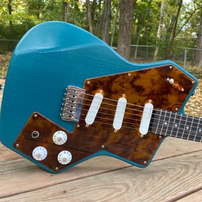 Brynmawr Custom Guitars Asym 2022 - Present - Aquamarine Nitro image 3
