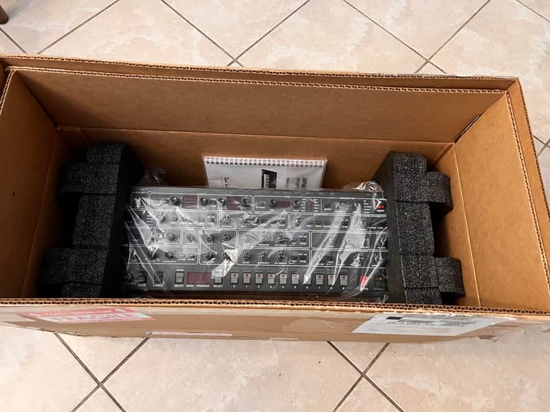 Sequential Prophet-6 MINT! image 1