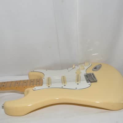 Fender Japan ST72-53 YWH MADE IN JAPAN N serial Electric Guitar Ref. No 7222 image 9