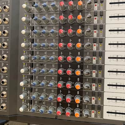 Behringer EUROPOWER PMP3000 1200-Watt 16-Channel Powered Mixer (Powers On) NOT FUNCTIONING – For Parts or Repair image 5