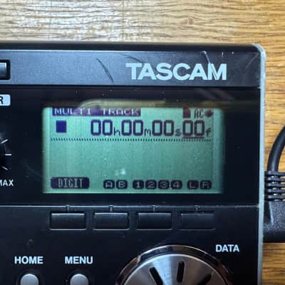 TASCAM Pocketstudio DP-004 Portable Digital 4-Track Recorder please read description image 2