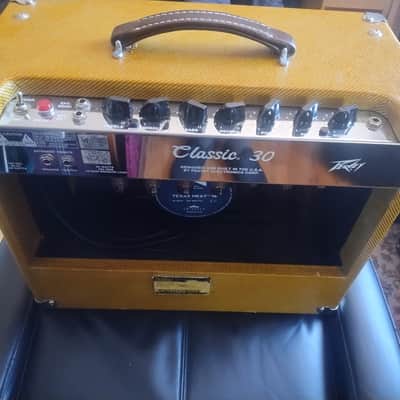 Peavey Classic 30 2-Channel 30-Watt 1x12" Guitar Combo 1994 - 2014 - Tweed image 3