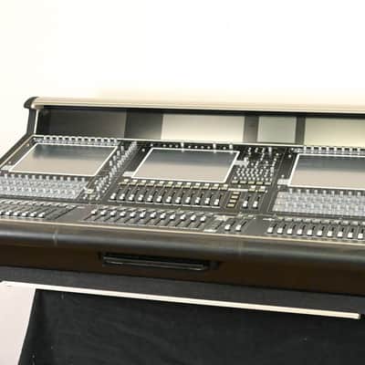 DiGiCo SD7 Digital Console w/Dual Engines, Waves, ST Optical & Road Case CG01048 *ASK FOR SHIPPING* image 1