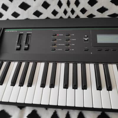 Kurzweil K2000 61-Key Digital Workstation Synthesizer 1990s - Black image 7
