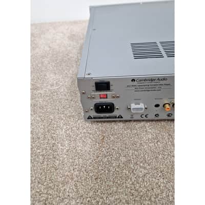 Cambridge Audio Azur 840C - CD Players - Excellent w/ remote image 13