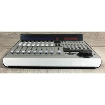 Mackie MCU Control Universal Pro image 2