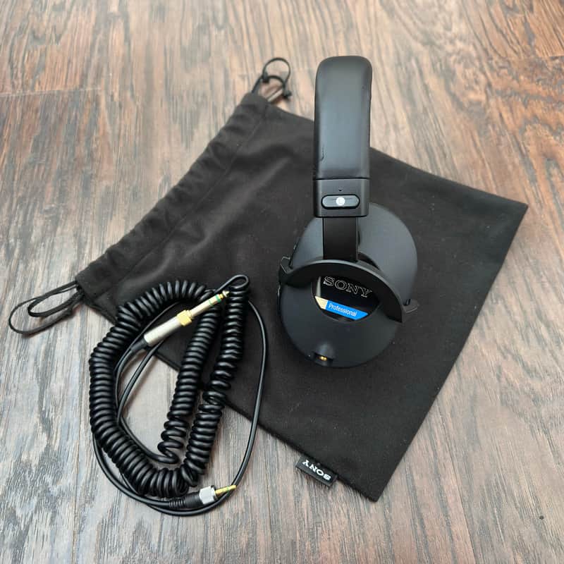 2010s Sony MDR-7520 Professional Studio Headphones Black