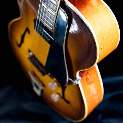 Gibson ES-300 Vintage Archtop Jazz Guitar | 1946 | Sunburst image 9