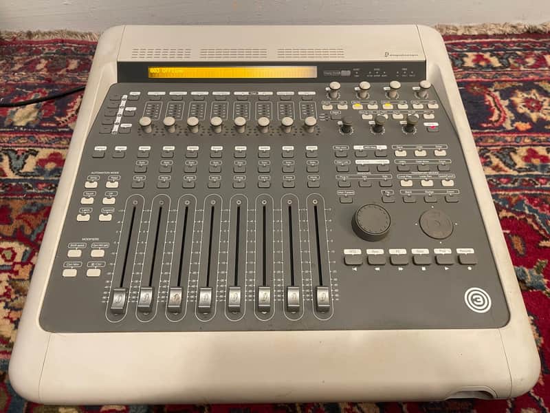 Digidesign Digi 003 Console Firewire Audio Interface with Control Surface 2000s - Grey image 1