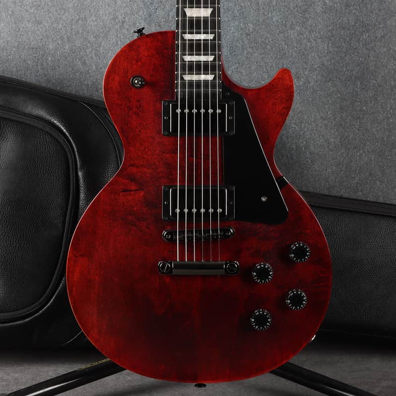 Gibson 2024 Les Paul Modern Studio - Wine Red Satin - 2nd Hand