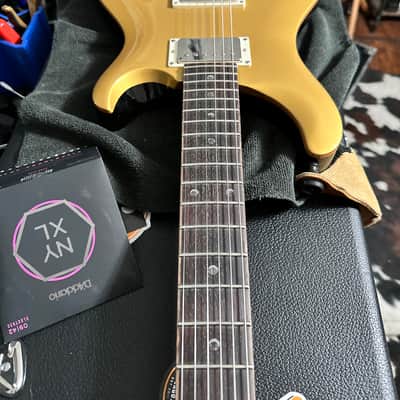 PRS SE DGT David Grissom Tremolo Signature 2023 - Present - Gold Top image 9