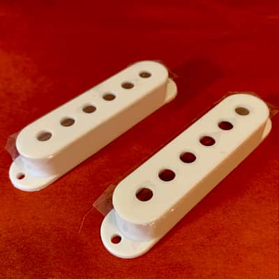 Pickup Covers (2) White - 50 mm Spacing, Single Coil Strat Style image 4