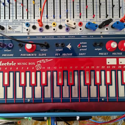 Buchla Music Easel bundle image 3