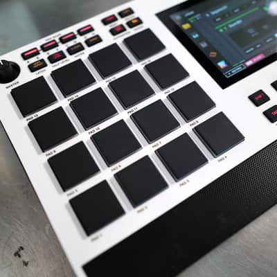 AKAI MPC LIVE II "WHITE" 2TB SSD FULLY LOADED W/ VST'S, AKAI EXP PACKS! image 4