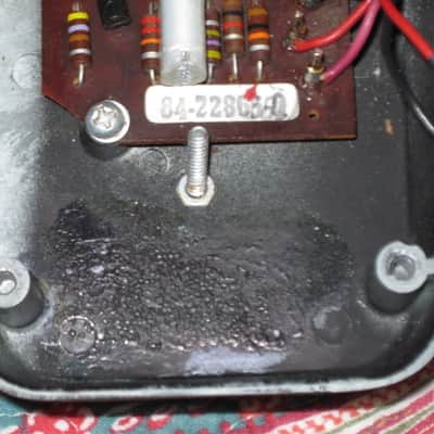 used vintage 1970s (Ser # 1972574) Thomas Organ Cry-Baby Wah, model 95-910511, has orig TDK 5103, + battery (pot is NOT scratchy, works fine) battery clip was repaired, original foam padding for battery compartment area replaced, + extra rubber feet image 18