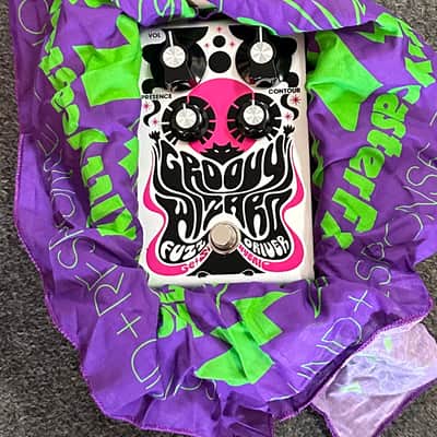 kcFX kittycasterFX Groovy Wizard - Silver, Black and Pink image 3