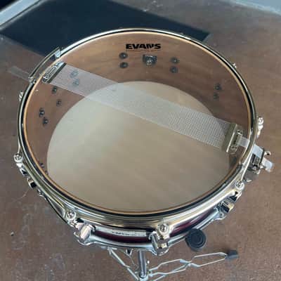 Mapex Saturn Series 5.5x14" Maple/Walnut Snare Drum in Transparent Cherry Red Lacquer image 4