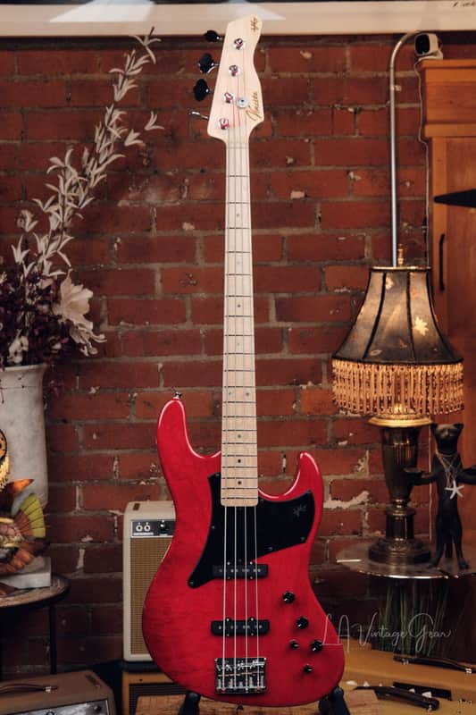Vincita Versatilita 4 String J Bass - Great Active/Passive J bass! image 1