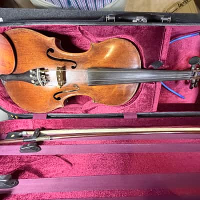 Antique Jacobus Stainer-Style Full-Size Violin – 1635 Label, Bow & Case Antique Jacobus Stainer-Style Full-Size Violin – 1635 Label, Bow & Case Unknown  - warm amber-brown finish, attractive figured maple back and sides image 10